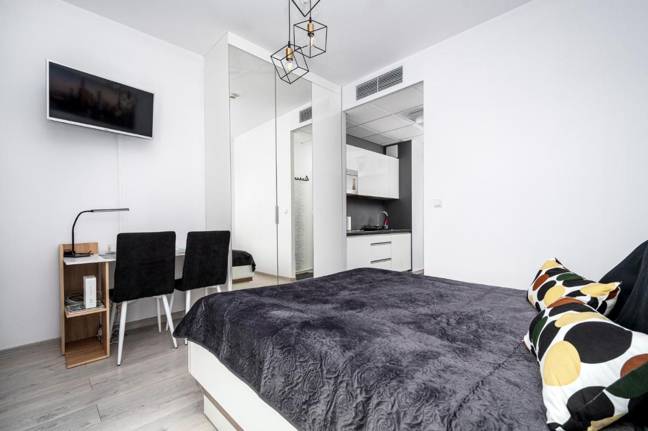 Warsaw Apartments Prymasa Street Bagian luar foto